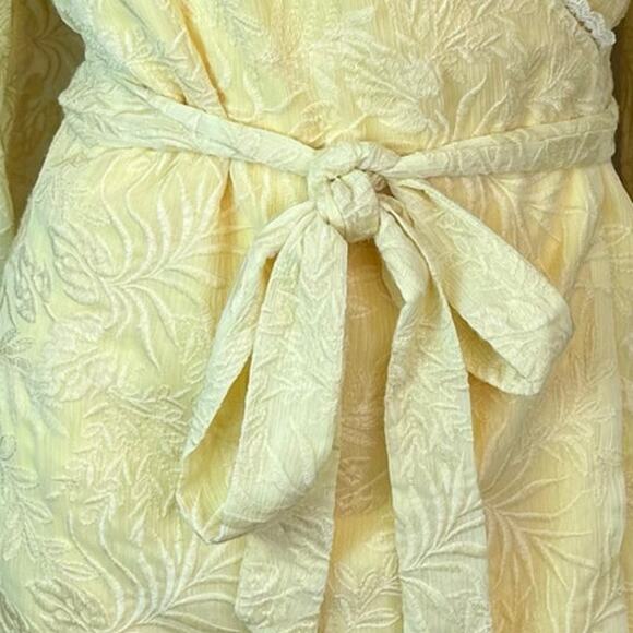 Revolve Women's Tularosa Robin Wrap Dress Bell Sleeves in Lemon Drop sz M NWOT - Picture 4 of 9